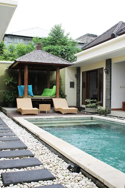 Villa Penyu Legian   Legian (Bali)