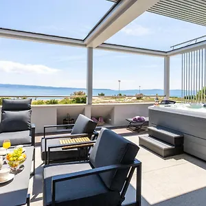 https://apartments-blue-maris.splithotels.org