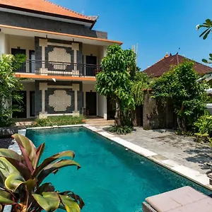 Eddys Cottages & Legian (Bali)